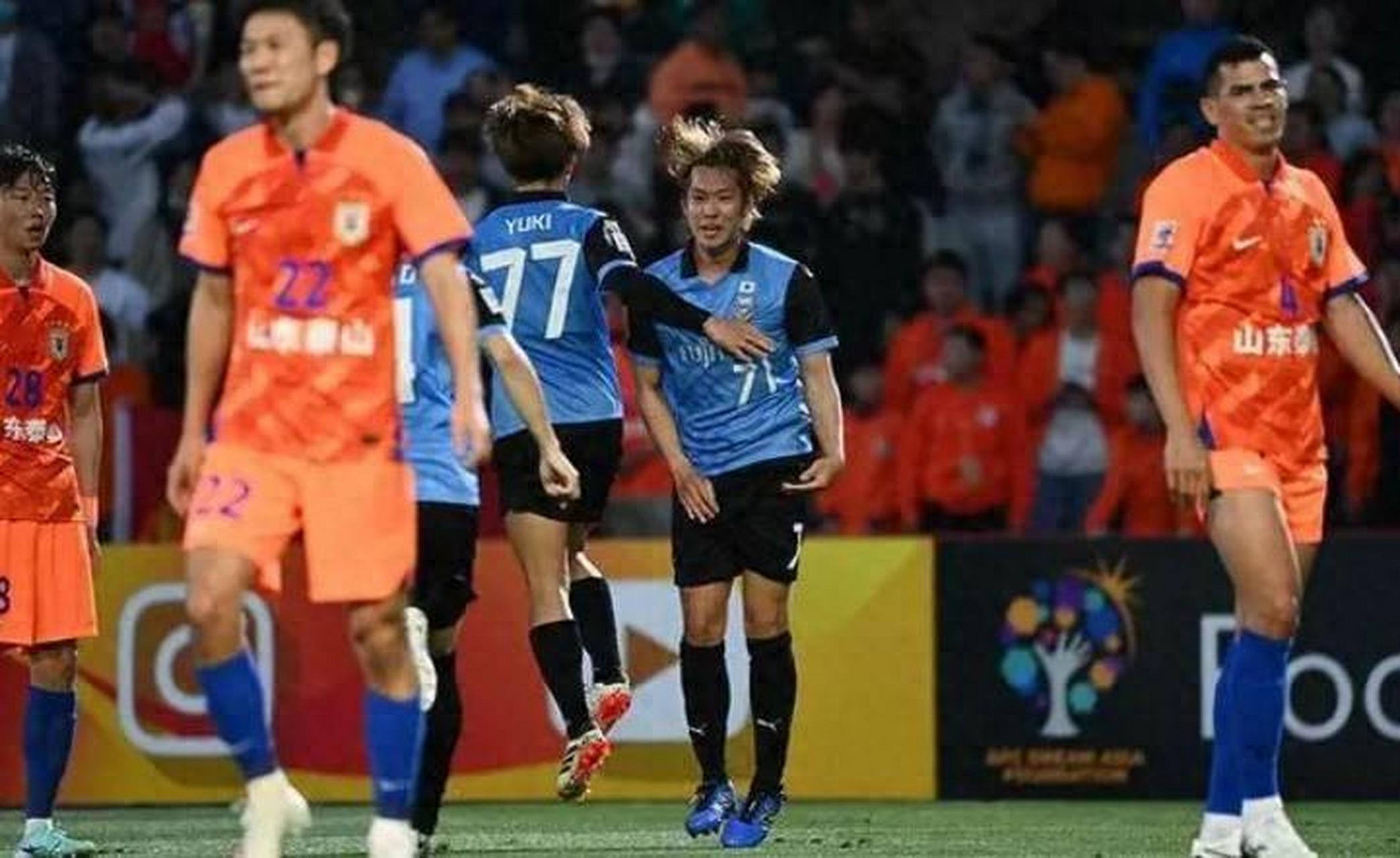 关于队员间矛盾频出，球队内部团结受到考验的信息