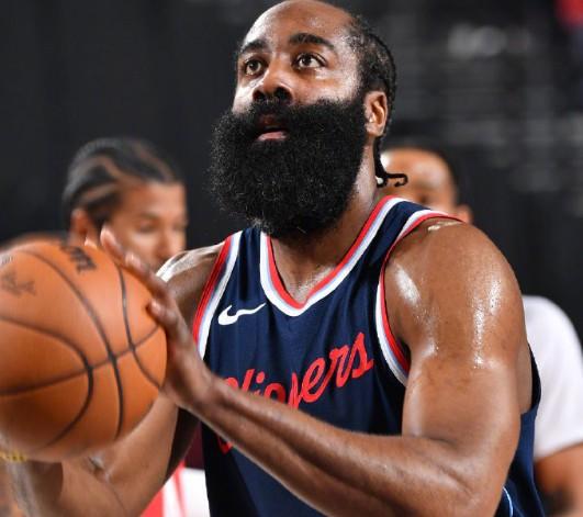 火箭击败尼克斯，哈登砍下分